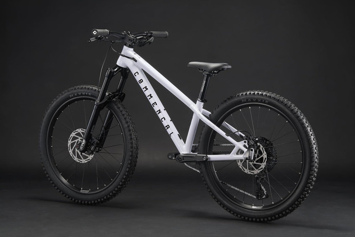 Bicicleta Infantil Commencal Meta HT 24 Pure White 2026