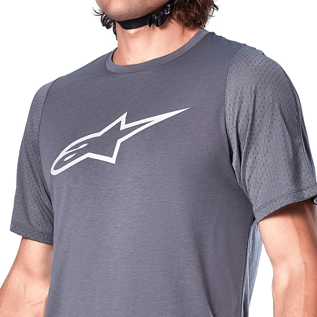 Jersey A-Dura DRI ASTAR Gris Oscuro - Manga Corta Alpinestars