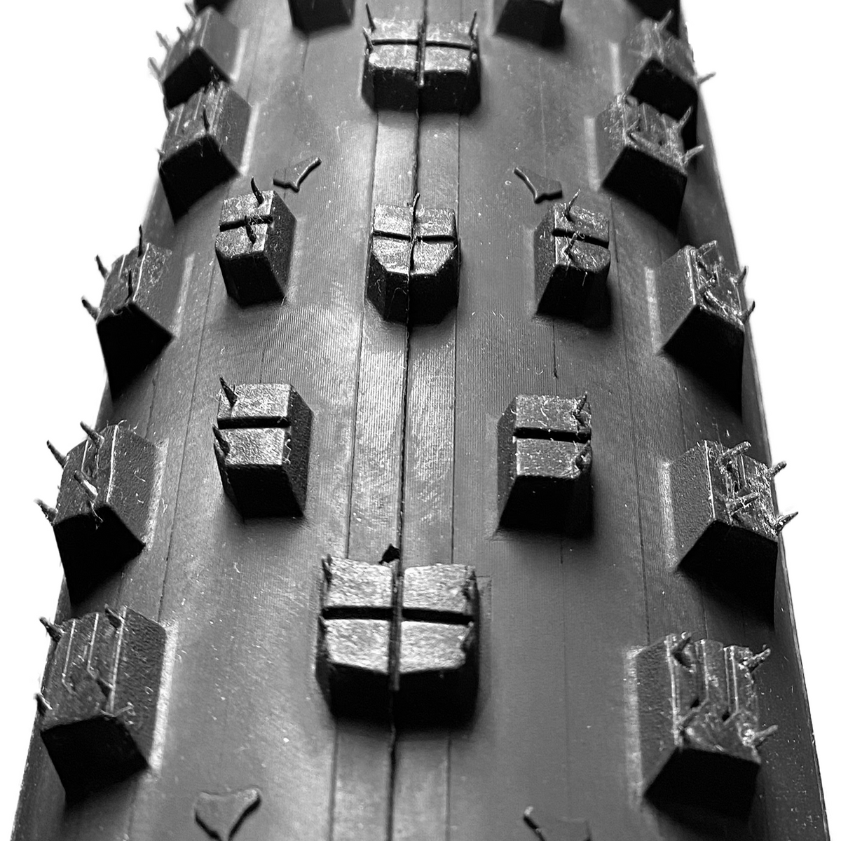 Llanta WOLFPACK TRAIL TLR