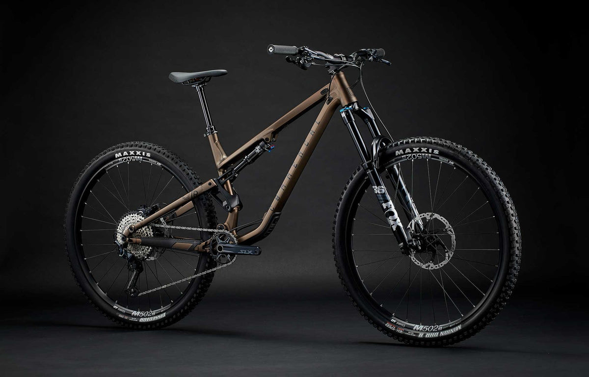 Bicicleta Commencal Meta TR V4 Essential Frozen Brown