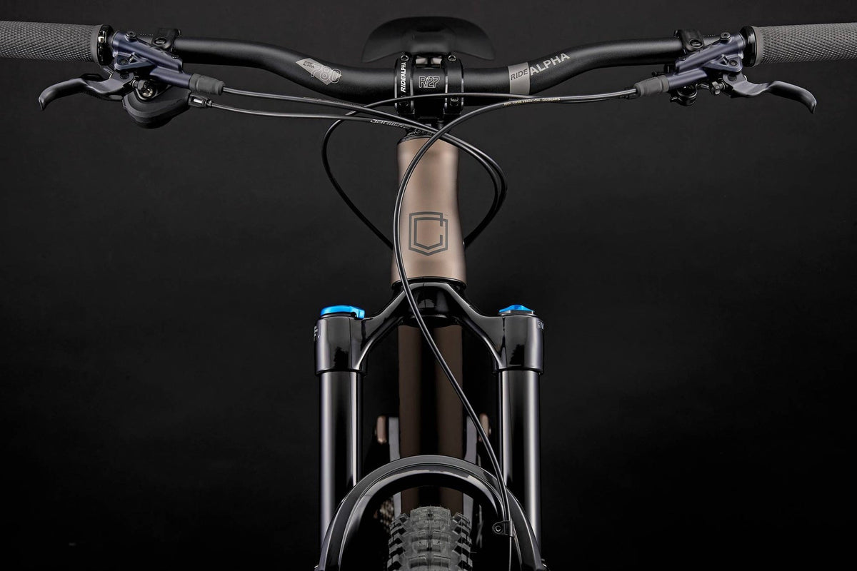 Bicicleta Commencal Meta TR V4 Essential Frozen Brown