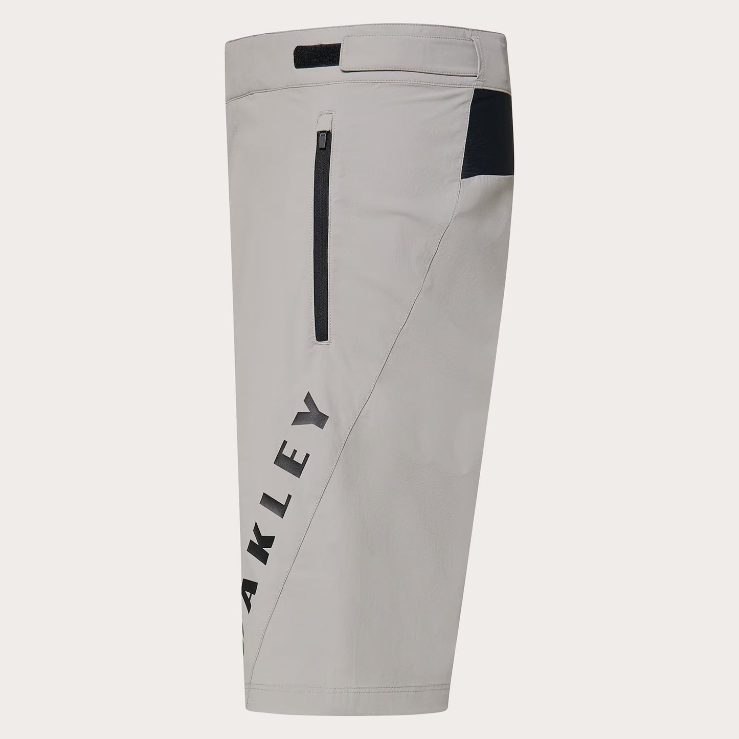 Short Oakley Free Ride Cement